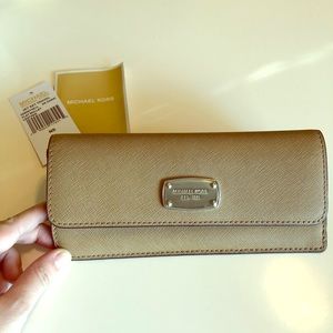 Michael Kors Flat Leather Wallet DK Khaki/Tan